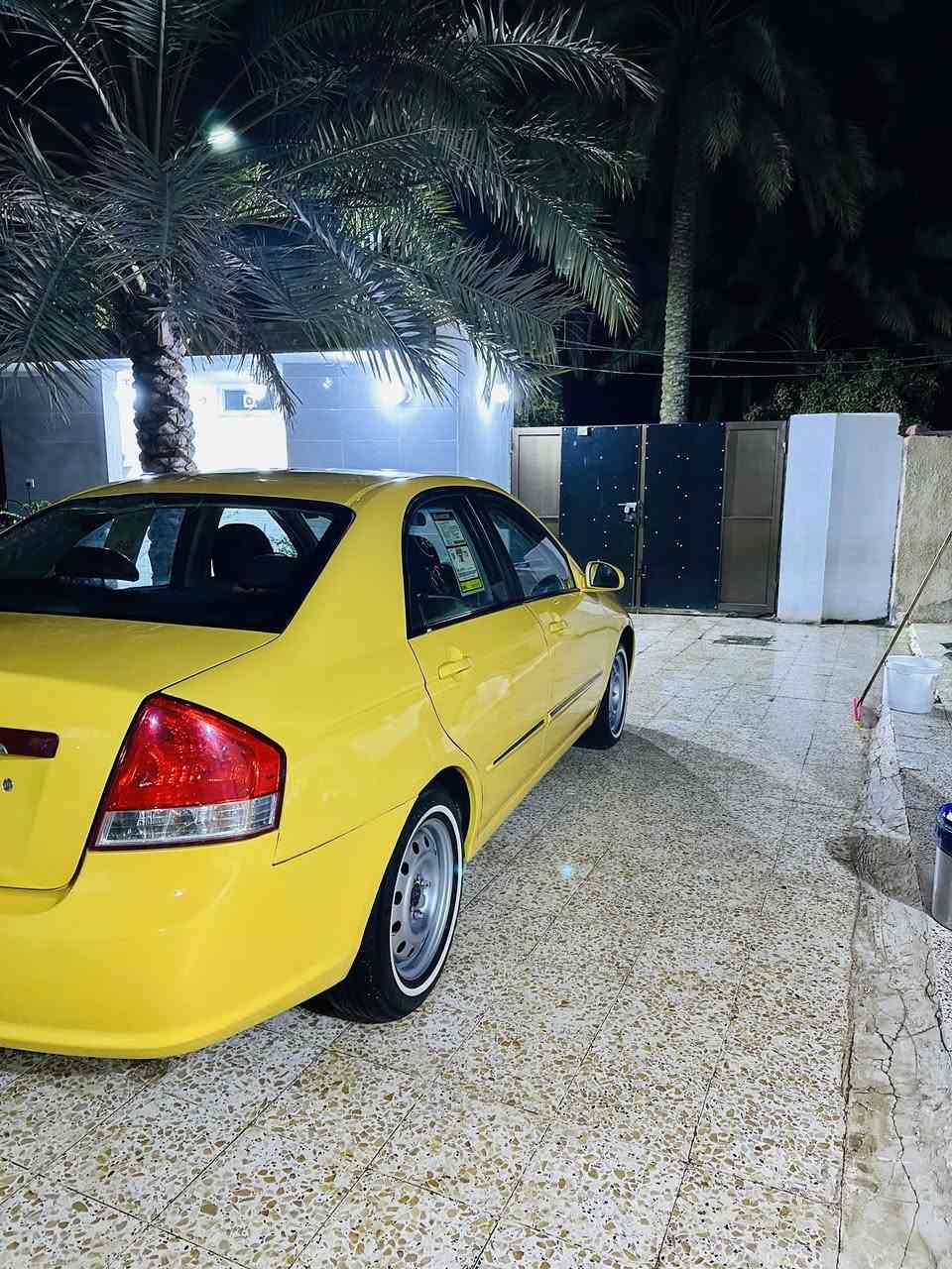 السلام عليكم سبكترا للبيع موديل ٢٠٠٩ ضررها جامرلغ خلفي اليسرا أو جامرلغ لمامي ليمنه مكانها ديالى بعقوبه السعر خاص 
***********
