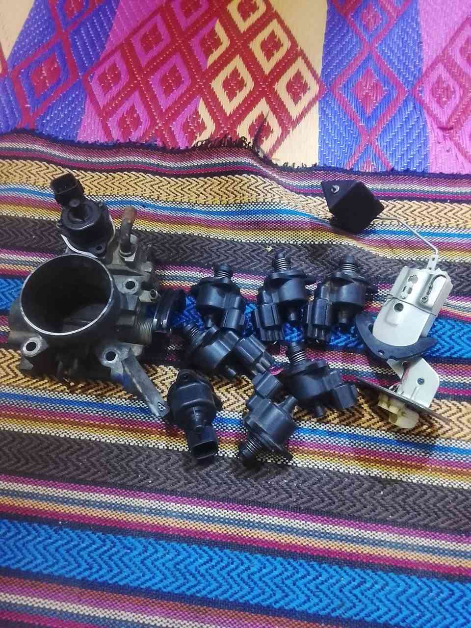 غراض لانسر للبيع تفصيخ مال حاويه شرط شغل وضمان 
***********
