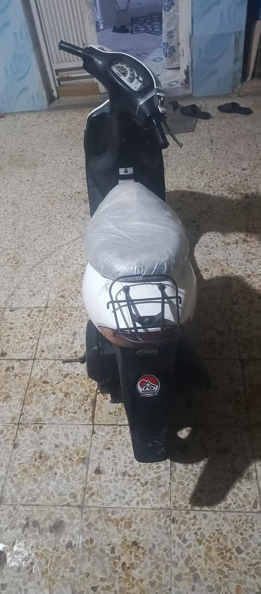 ذبانه ساسوكي للبيع اوراق  مفتوحه مره واحده عوزها بس كابريتر كابريتر مالتها تجاري سعر 250 وبيها مجال للتواصل 
***********
