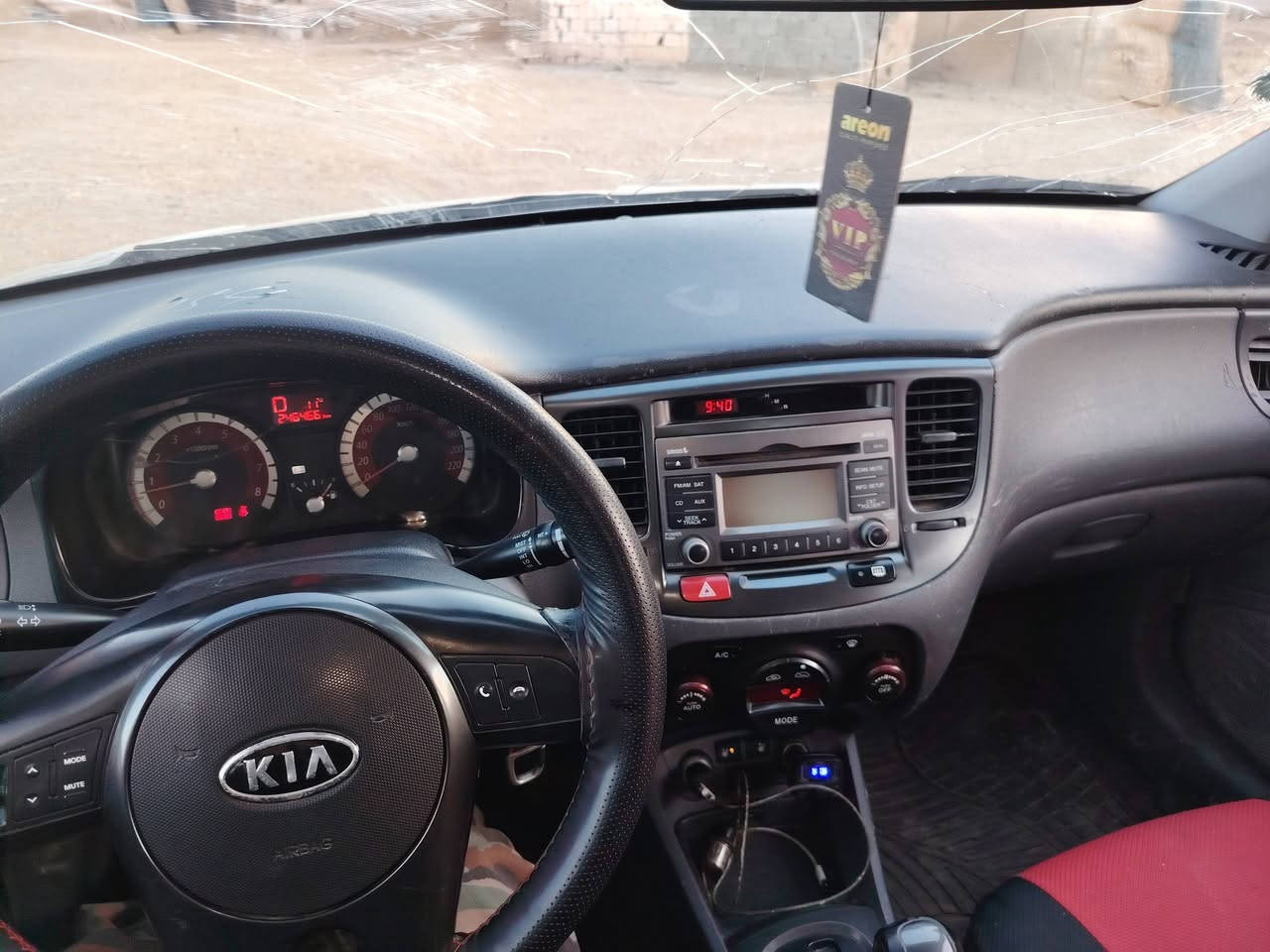 كيه ريو 2012.سياره جاهزه تخم تاير تبريد تدفه كله شغاله تدفه بل الكشانه نضام ايكو  متوم سليمانيه  السياره متحط  عليه لو ربع جاهزه السعر 34.وبي مجال. ***********

***********.
