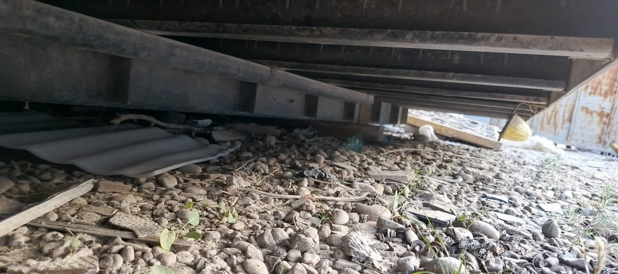 سلام عليكم حافضه هينو شيطان جديده فرشه حديد طراحيات حديد الطول سته وربع للبيع للاتصال ***********
