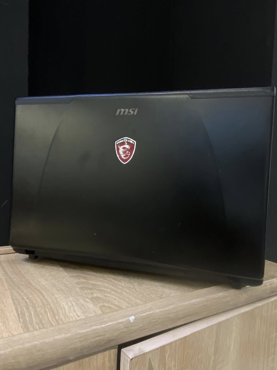 لابتوب msi 🔥⚡️كيمنگ للألعاب القويه ولبرامج المونتاج
رام 8 
كارت خارجي 2 كيكا 

Core i7 💪🏼
ذاكرة 256 ⚡️
ححجم 17 انج 
جيل رابع 
لابتوب نضافه موضحه بلصور ⚡️🔥
اضائه كيبورد 💡
مكاني موصل 
للاستفسار اكثر اتصل 
***********
