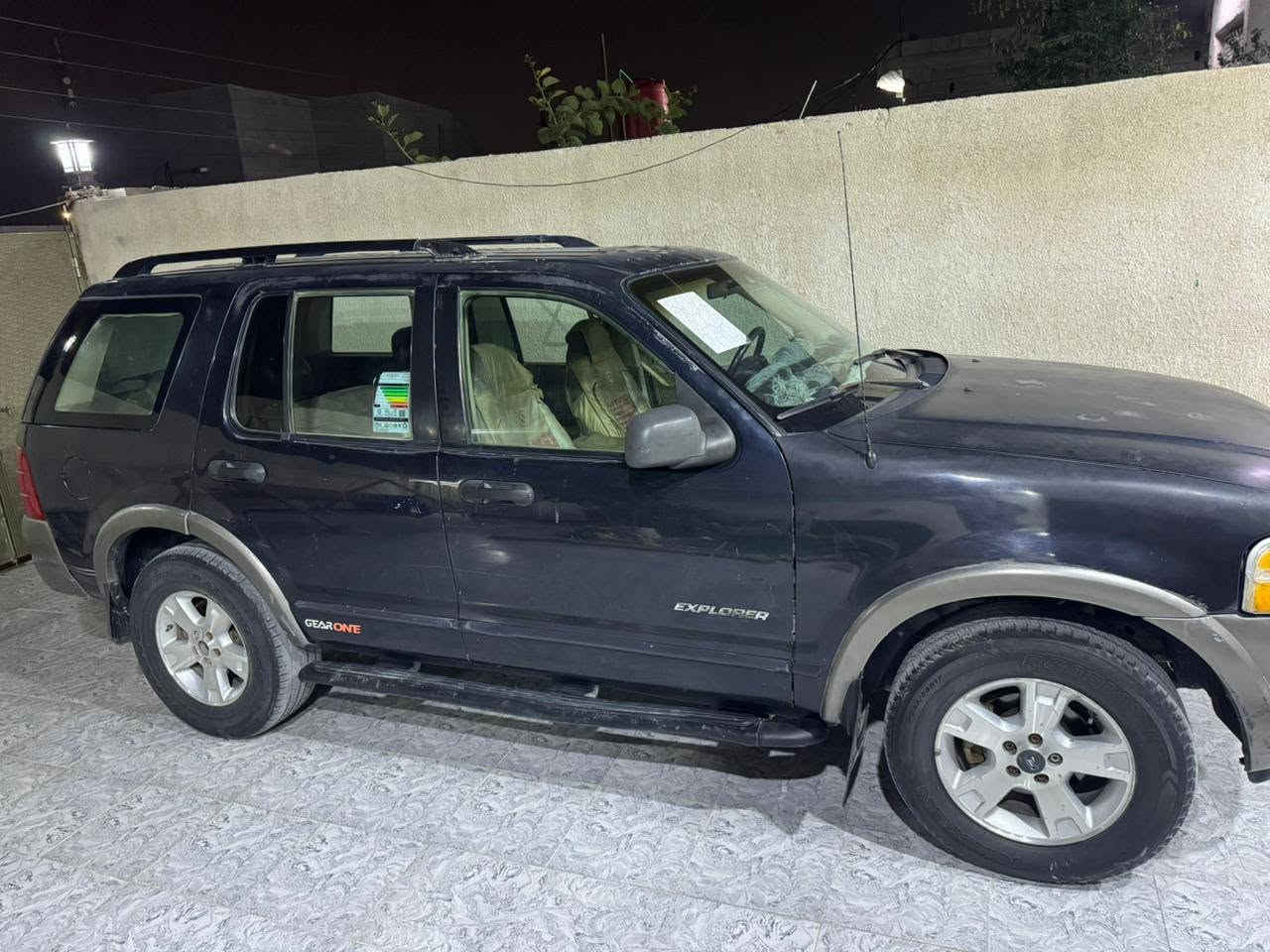 فورد اكسبلور موديل 2002 سياره حلوه اصولي سنويه لل ٢٨   كير محرك كفاله شكل تاهو سعر ٤٠ بي مجال ***********
