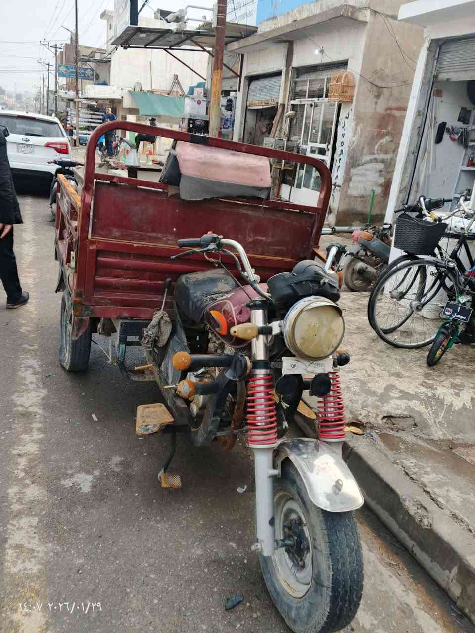 السلام عليكم ستوتة للبيع محرك 150محرك شادو ب2025السعر 500المكان حي القاهرة مكلف بالنشر الشراي يخابر ويجي يشوفها ***********.
