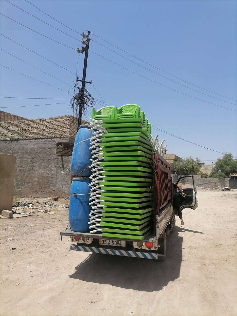 غراض اخو الجديد كرسي ناصر ٧٥٠٠ ميز شيخي ٣٠ الف طبله ناصر ٥٠٠٠ الف بغداد ***********
