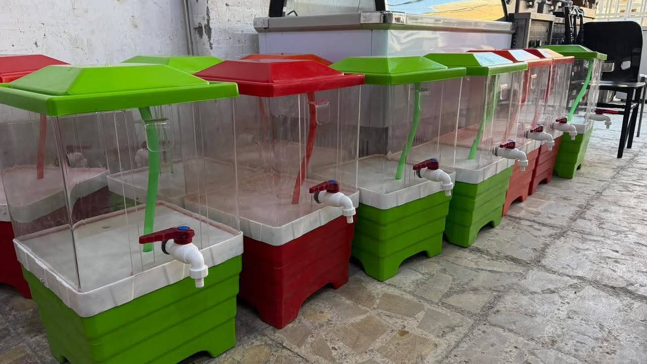 السلام عليكم ،

يتوفر لدينا شلال عصائر (باغة )،

حجم 35 لتر 

واسط الصويرة شارع السبيس📍 

***********📞

يتوفر توصيل لكافة المحافضات 🧿
