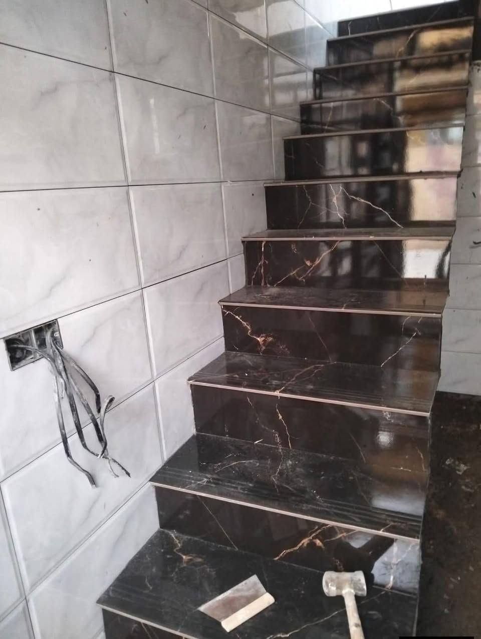 السلام عليكم كادر سراميك مصري وكاشي ومرمر وبورسالين وبايات شغل درجه اولي ع الليزرر الاعظميه بغداد متفرغ حاليا

الرقم به وتساب ***********
