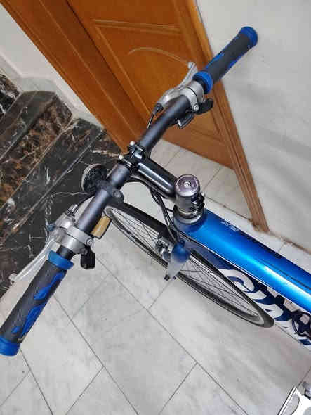 340 الف giant scaepe RX3
شارع فلسطين خلف بانزين خانة المهندسين ***********
