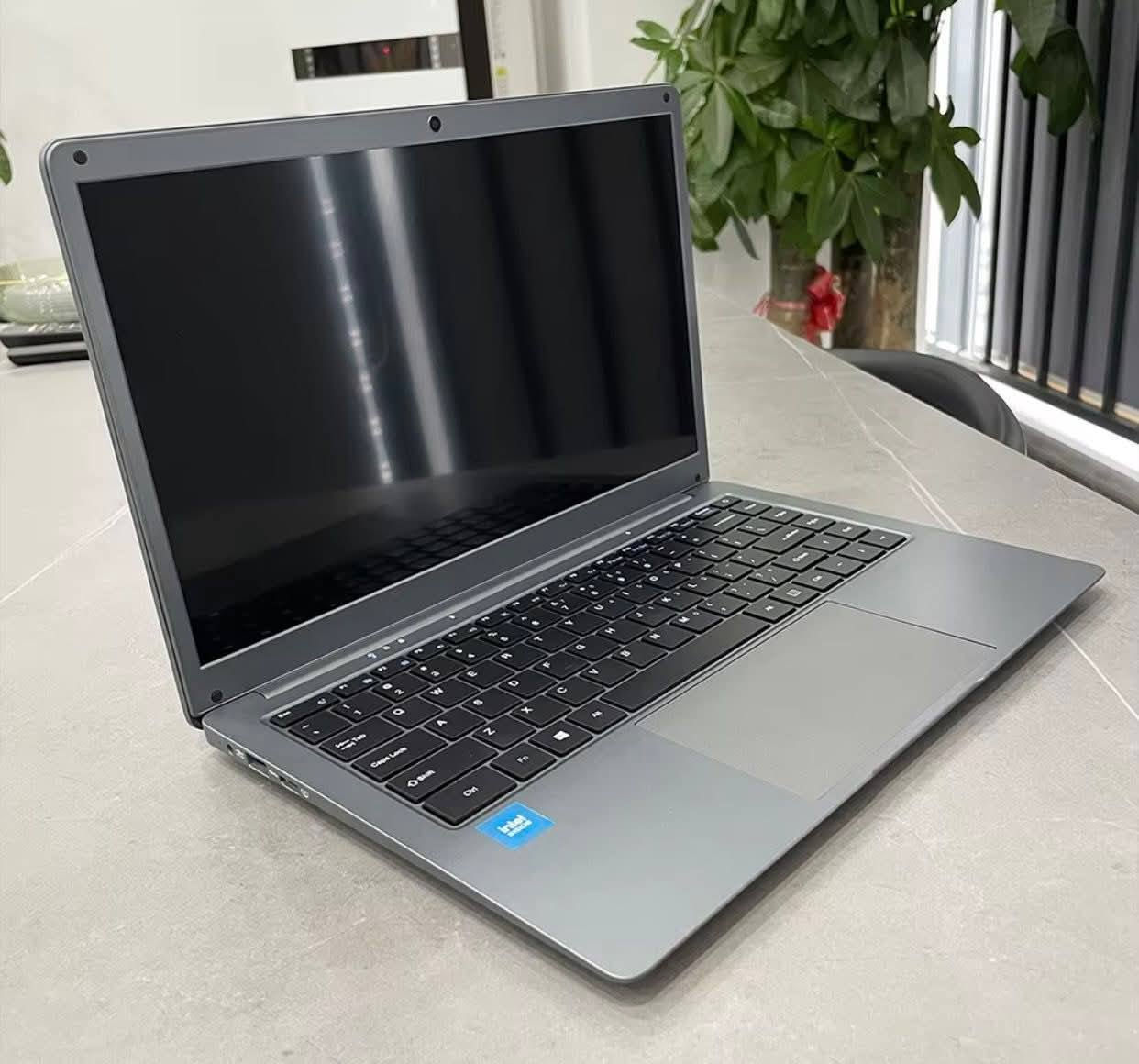 لابتوب SUXI N156 جديد غير مستخدم


**إذا كنت صاحب هذا الإعلان وتريد حذفه لأي سبب، رجاءا أرسل رسالة إلى الدعم الفني**