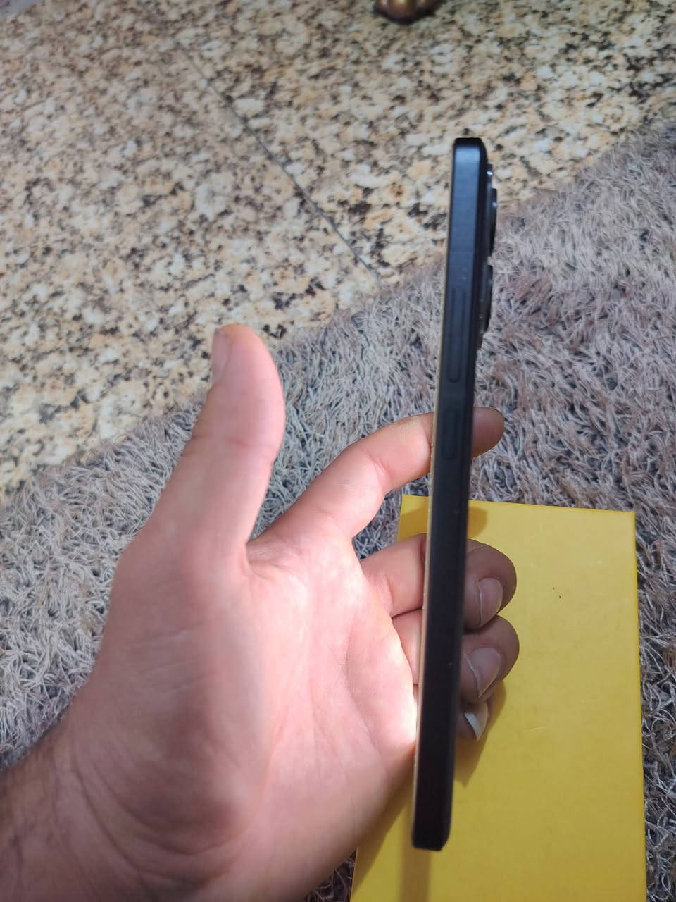 جهاز بوكو اف 6برو   POCO F6pro جهاز نضيف نضافته80% مابي اي شي  وياه ملحقاته سعره 400بي مجال   عنوانه بغداد المعامل رقم هاتف ***********
