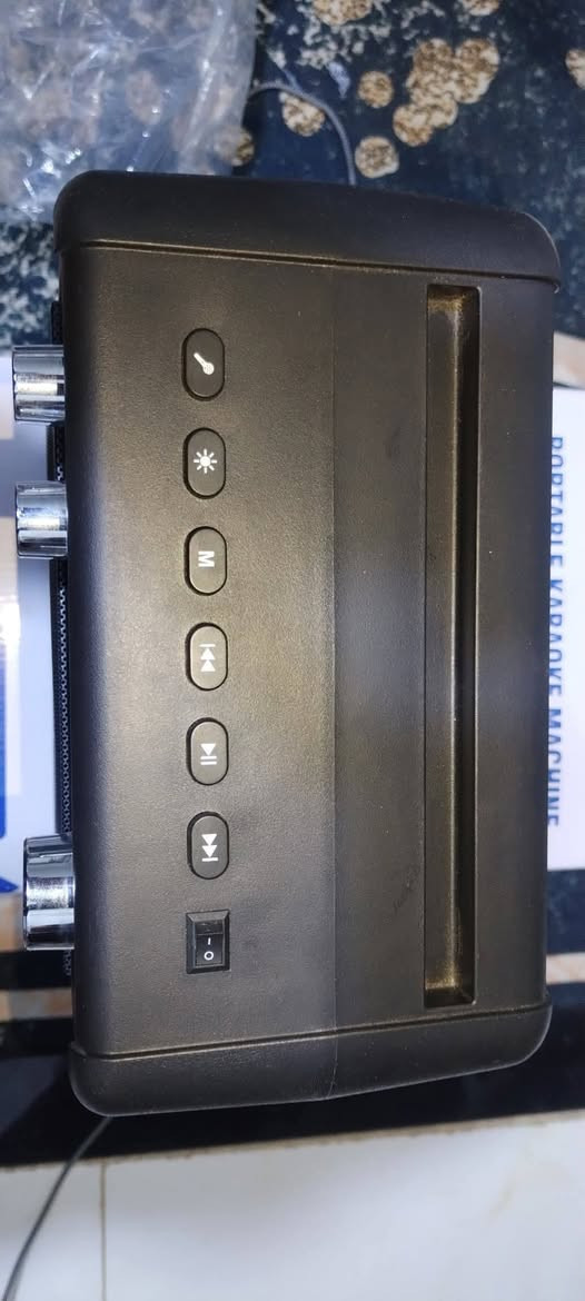 مضخم صوت mp3 مع اثنين مايكات بلوتوث يشتغل شحن تايب سي وكهرباء صوت نقي مع انارة تكدر تتحكم بيها ويشغل راديو وبلوتوث ورام وفلاش السعر 30 الف


**إذا كنت صاحب هذا الإعلان وتريد حذفه لأي سبب، رجاءا أرسل رسالة إلى الدعم الفني**