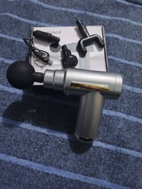 جهاز تدليك • شغال • توصيل مجاني