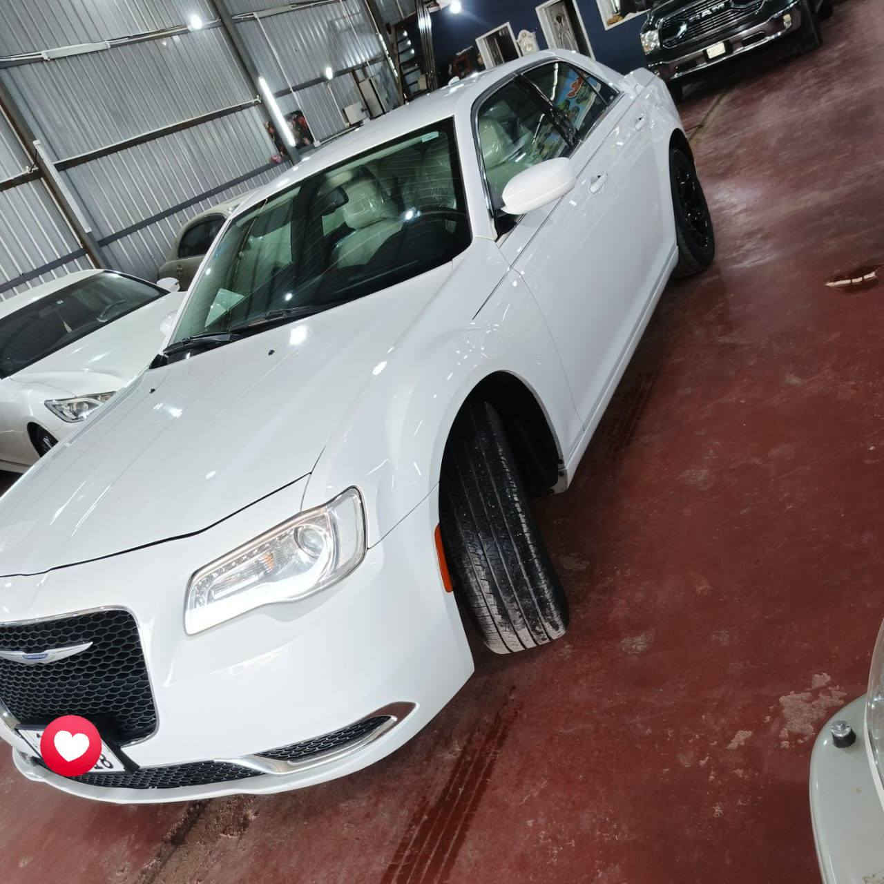 يا الله سلام عليكم أوباما  C300  2020 تو ويل اصل كتاب ضباط سياره داخله تقرير تعمل وتسير كفاله عامه من الحادث بس من دخلت لكينه 3 قطع تبديل جاملغين وبنيد اكرر مكفوله من الحادث سياره تقرير تعمل وتسير وبيها 3 قطع سرقه سياره بالكارتون داخل عسلي تبريد شركه كير محرك تخم تاير ويل قبل سبوع شديتهن بالكارتون حداديه مال الشركه السياره بعدهي بريحه الشركه ماشيه 133 ميل سياره كارتون رقم بغداد سنويه وهزه جديده ل 2030  السعر 245 وبيها مجال جدا قليل لطيبين وبالخدمه وماكو هيج سعر بهيج لون وحادث ماكو تحياتي لجميع *********** متوفر واتساب أيضا صور الحادث أيضا مرفقه بالمنشور المكان ناصريه قضاء الشطرة
