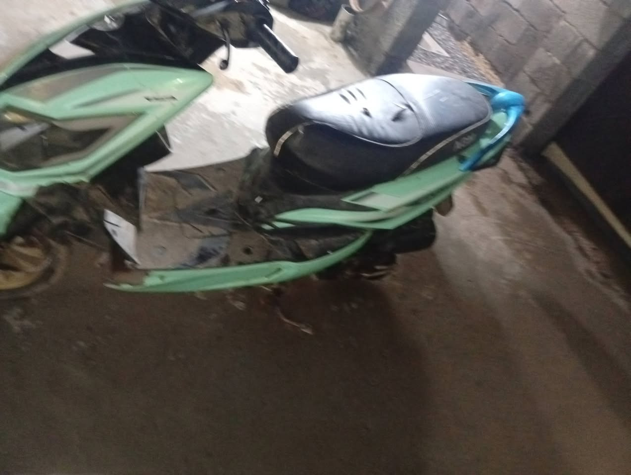 سلام عليكم دراجه شغاله كامله مكمله متوازي عله بيعتهه 150وبيهه مجال مكاني مكتب بيروت  ***********
