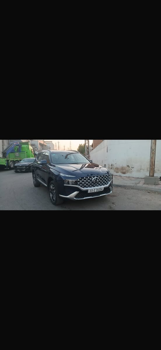 السلام عليكم
سنتافيا موديل 2023
واردامريكي السعر200
فول مواصفات 1/1
رقم بغداد بسمي
المكان الكراده ساحة 
التحريات ***********
