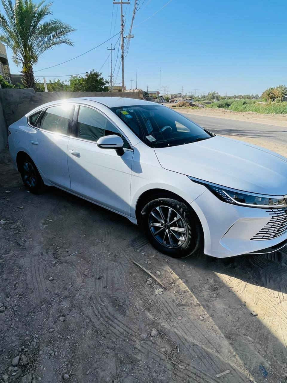 السلام عليكم
ديسترويل للبيع

رقم بغداد 
ماشيه 4 ونص الف 
بعدها زيرو..
المواصفات 
محرك 1500 
شاشه جبيره قلاب 
حساس خلفي مثبت سرعه 
اوتو هولد 
لد امامي خلفي 
لايت زنون 
تشغيل عن بعد 
مكان السياره/بابل 
رقم الهاتف/ ***********

