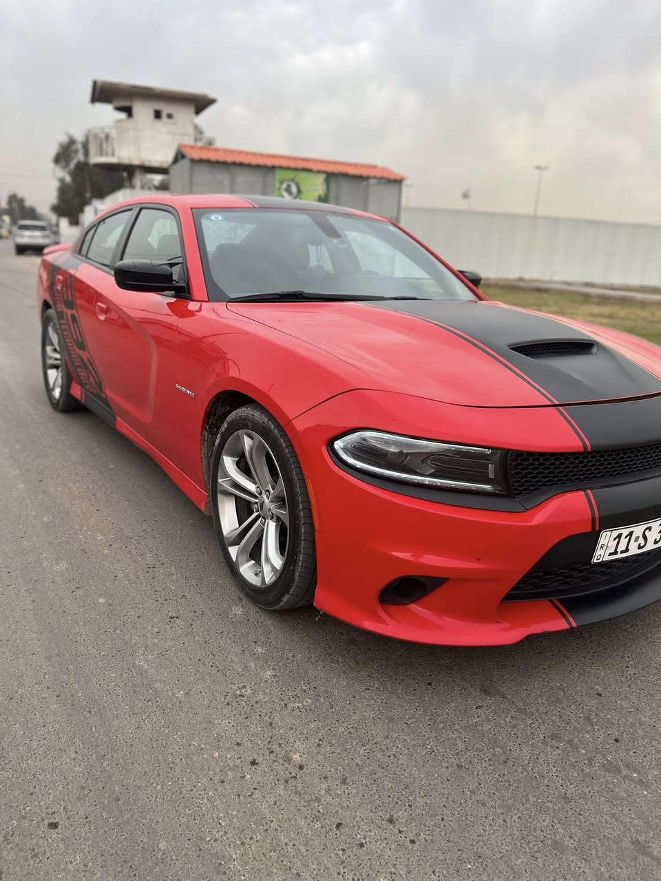 جارجر للبيع رقم بغداد
وارد امريكي لون مميز حادث فقط دعامية 
عدّد المسافة 79 الف ميل محرك هيمي V8 
شفتات ستيرن رياضية كشن السائق كهرباء
فول تحكم ستيرن كامرة حلفيه حساس خلفي
نظام صوت سوني ويل كب رياضي 
السيارة جاهزة بدون نفص مكفوله من الصبغ
السعر 24$ شدتين و اربعين ورقه
العنوان بغداد 
رقم الهاتف
***********
