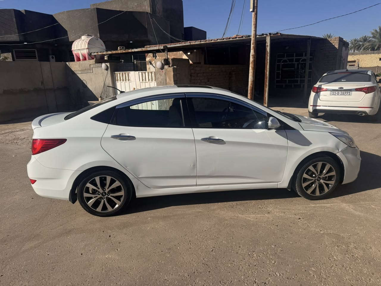 السلام عليكم اكسنت (2016)
اكسنت (2016) خليجيه 
السياره (فقط بنيد)
كير+محرك+ تدفئه تبريد-مكفولات 
فتحة سقف
5 ويل كب
السياره على ايدي ماشيه  (115)
السياره بأسمي رقم بغداد 
📌السعر (112) وبي مجال 
***********
