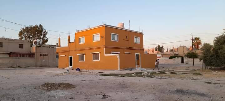 بيت للبيع في الخالديه سعر مغري قرب من شارع الرئيسي جميع الخدمات عليه دنم ٢٢٨متر مفروز مرخص طابق الأرضي شقتين طابق ثاني شقه باقي سطح فاضي مرفوع شمع ملاحظه البيت ماجر ثلاث ساعات كهرباء التواصل ٠٧٧٧٣١٨٠٥٨


**إذا كنت صاحب هذا الإعلان وتريد حذفه لأي سبب، رجاءا أرسل رسالة إلى الدعم الفني**