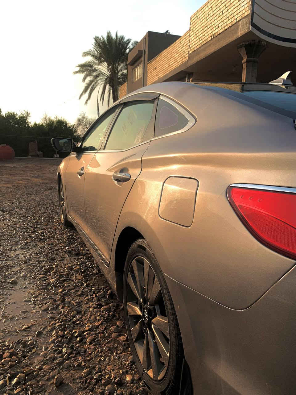 ازيرا خليجيه
موديل 2012
السعر 93
حجم المحرك 6سلندر بي صوت رواجز من تشغل 
رقم السياره بغداد تحويل 
صبغ اثر جراد بدون دواخل ولا حادث قوي
للاستفسار ***********
