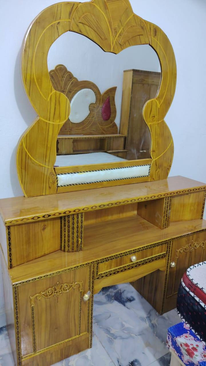 السلام عليكم
غرفة لبيع السعر 1.100
وبيه مجال
***********
