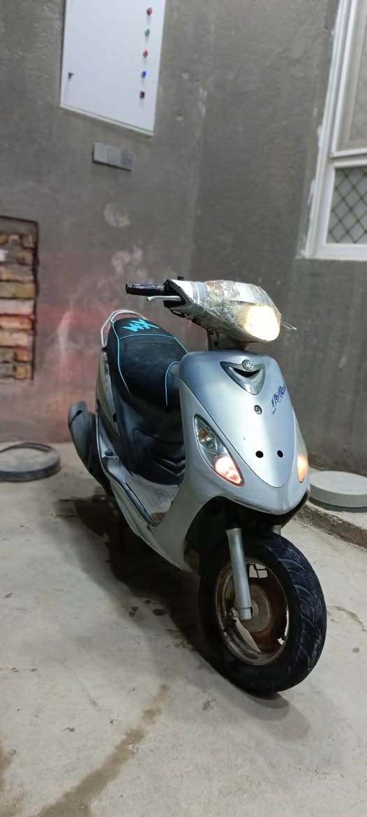 السلام عليكم
ماكس  منغولي ما مفتوحة 

دراجه محركهة نضيف بس الدراجه هاملهة يرادلهة ادامة وابد ما طابة مصلح فقط الدهن وعطل بصيط الدراجة ما اذب عليهة ربع تجي وتفحص وشوف بعينك  فقط الكفرات اذا تريد تبدلهن  واوراق الحاوية مالتهة موجودة ومكاتبة بيع وشراء من

 عبد الامير موجودة السعر 700 وبيهة مجال 

المكان ناصرية مركز
***********
