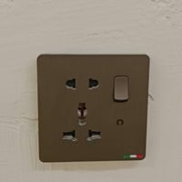 لتأسيس وصيانة جميع الاعمال الكهربائية و الصحية  للمنازل والمباني التجا...