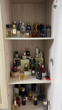 عطور • عطر • عطورات • مكياج • تجميل • مستحضرات تجميل • للبيع