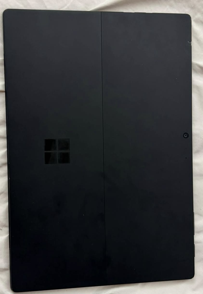 سيرفس برو ٦ الجيل الثامن رام ٨ وهارد ٢٥٦ نظيفة جدا لون اسود عند التشغيل تبقى على شعار الوندوز بس ابيعها على وضعها يم اعلى سعر


**إذا كنت صاحب هذا الإعلان وتريد حذفه لأي سبب، رجاءا أرسل رسالة إلى الدعم الفني**