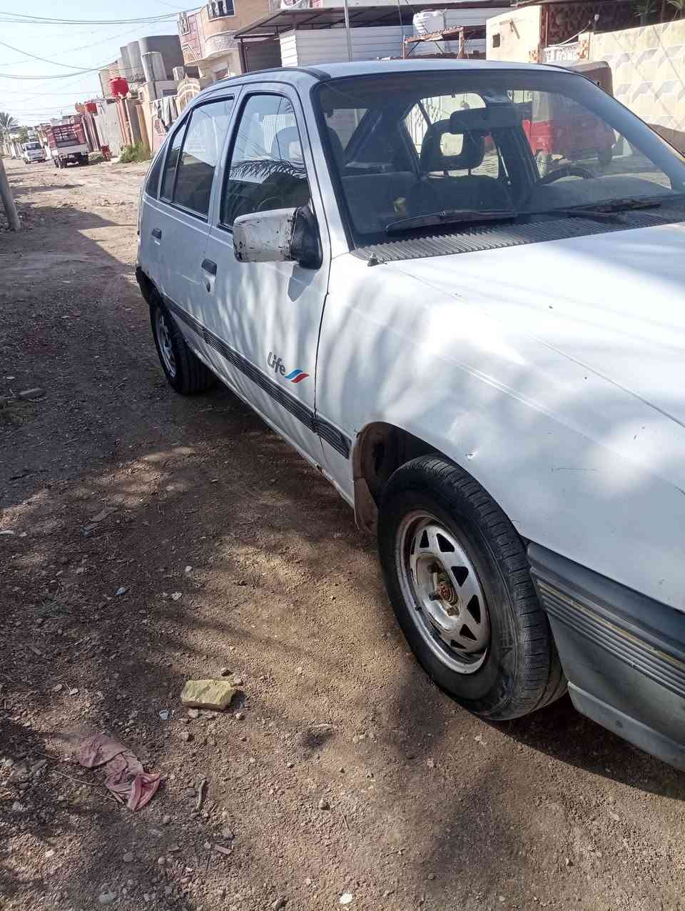 السلام عليكم ورحمة الله 
من رخصة الادمن المحترم 
اوبل كاديت هاچ باك
موديل ٩٢  رقم بغداد 
مكينه ١٦٠٠  لاتنقيص ولا بخار
گير عادي حداديه نضيفه
كهربائيات كله شغاله عل وضع البلاد
گشر مكفول من الضربه والصبغ والتبديل 
السياره جاهزه وين تريد تطلع اطلع سياره مال بيت عل استلام رمبه 
مكان السياره بابل قضاء القاسم ع 
السعر المطلوب ٣٣  وبيه مجال 
للاستفسار الاتصال عل رقم ***********
