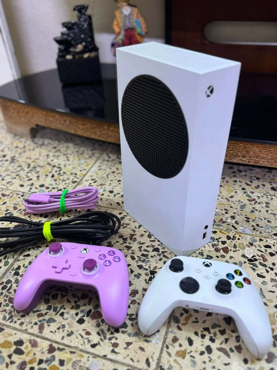 سلام عليكم اخوان XBOX Sereas S جهاز كلش كلش كلش نظيف استعمال قليل كلش نظافه 97 بلميه جهاز كلش نظيف 512 كيكا بايت ويه يده كيم سير اصليه السعر 480 وبي مجال للتواصل ***********
