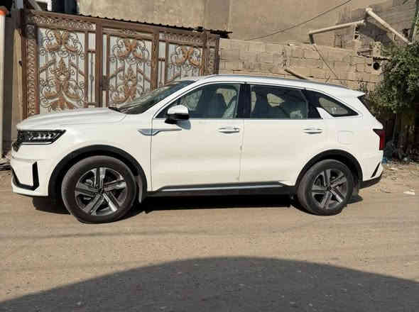 سورنتو 23 خليجي بيها دعاميه مبدله
وكارت قليل بلبنيد اربيل بسم شركه سعر 
245 وبيها مجال*********** مكانه البصره
