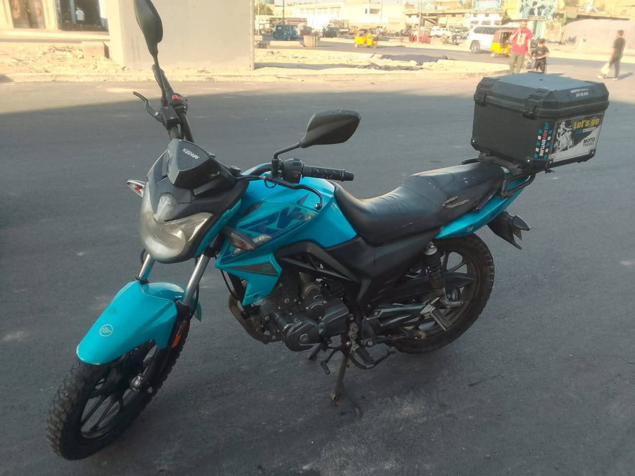 من رخصت الدمن سلام عليكم دراجة KEEWAY/RKمحرك 125مرقمة بغداد مشروع وطني موديل 2022بس نزلت للشارع 2023دراجة حلوة وامانت الله ورسوله ممشتغل دلفري بيها وماطلع بيها هواي ونظافتها مثل مموضح بلصورة  بس كشرها صاير عليه صبغ شوية سعرها مليونين مكانها بغداد شارع حيفا رقم تليفوني *********** بي واتس اب
