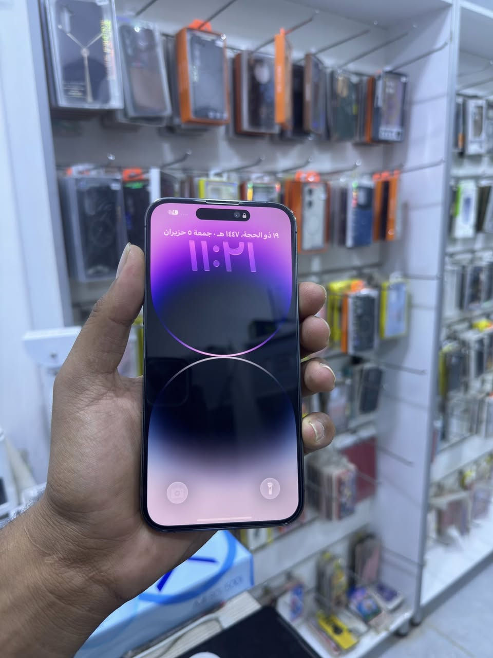 ايفون 14برو ماكس
بطاريته100/ذاكره 256
الجهاز وتر برو ما مستبدل بي اي قطعه فقط بطاريته مرفوعه مكفول او بي ضمان شرط النضافه سعره775 او بي مجال
الامير للهواتف النقالة
***********
