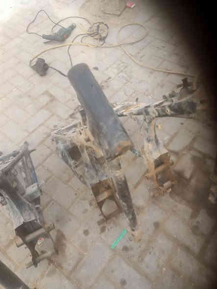 سلام عليكم شباب سواصي مال ايراني 4 كير و5 كير مال تفصيخ مكاني بيوت دوميز يم موقف كيات ،، ***********
