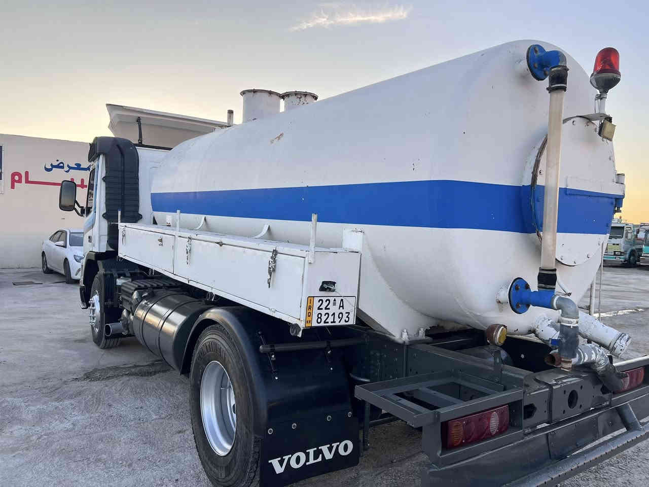 فالفو FM7 تك قمارة تنكر تك اكسل 
موديل 2001 

رقم أربيل سنوية وفحص وهزأ جديد شرط تحويل 
قمارة بدون ضربة وصبغ 
شاصي بلادي طويل 
كير 4*4 
سيارة جاهز للشغل 

سعر 205  ورقة 
مكان سيارة بكركوك معرض وسام 
للاستفسار الاتصال على 
***********
***********
*********** 

عدم مراسلة صفحة
