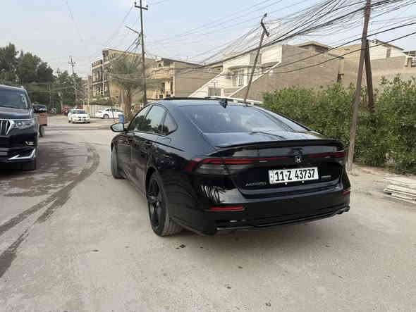 ‏Honda Accord Hybrid 2024 Sport
موديل :- 2024

الون :- اسود 

قوة المحرك :- 2.0 Hybrid

عداد المسافات :- 29 الف كيلو وليس ميل !

مواصفات السيارة :-sport 

الضرر : قطعتين بنيد والباب خلف السائق وصور الحادث والسونار مرفق مع المنشور 

♦️ شاشة نفكيشن 

♦️ تشغيل عن بعد 

♦️ تحكم سرعة 

♦️ بصمة تشغيل 

♦️ دخول ذكي 

♦️ لايت زنون 

♦️ رادار امامي 

♦️ رادار تحديد مسار 

♦️ كامرا خلفية 

♦️ فتحة سقف 

♦️ حساسات 360 درجة 

♦️ اوتو بارك 

♦️ هاند بريك بصمة 

♦️ درايف مود 

♦️ مثبت سرعة 

♦️ حساس مسافة امان 

♦️ اوامر صوتية 

♦️ مقاعد كهربائية 

♦️مقاعد جلد 

♦️المقاعد الأمامية تدفئة 

♦️ مرايات كهربائية 

♦️نظام النقطة العمياء 
 السعر ١٩٨ ورقة وبيها مجال بسيط 
السياره مرقمه بغداد جاهزه 

مكان السياره بغداد الدورة 

للاستفسار  ***********
