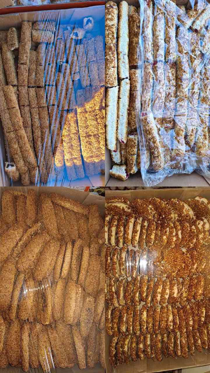 🔥 متوفر عدنا خبز حار يوميّاً 🔥
🥖 خبز أبيض — 5 بـ 1,000
🌾 خبز شعير — 4 بـ 1,000
🥯 خبز سمسم — 4 بـ 1,000
🥙 خبز عروك درجة أولى — 2 بـ 1,000
🌿 خبز زعتر — 3 بـ 1,000
🖤 خبز بحبة البركة — 3 بـ 1,000
🍞 عجين — 5 بـ 1,000
🥖 صمون — 8 بـ 1,000
🥨 جرك — 4 بـ 1,000
🥞 كاهي — 1 بـ 1,000
🥨 كعك سادة — الكيلو بـ 4,000
🍪 بيتفور — الكيلو بـ 5,000
🥯 كعك محشي — الكيلو بـ 4,000
مخابز الباشا


**إذا كنت صاحب هذا الإعلان وتريد حذفه لأي سبب، رجاءا أرسل رسالة إلى الدعم الفني**