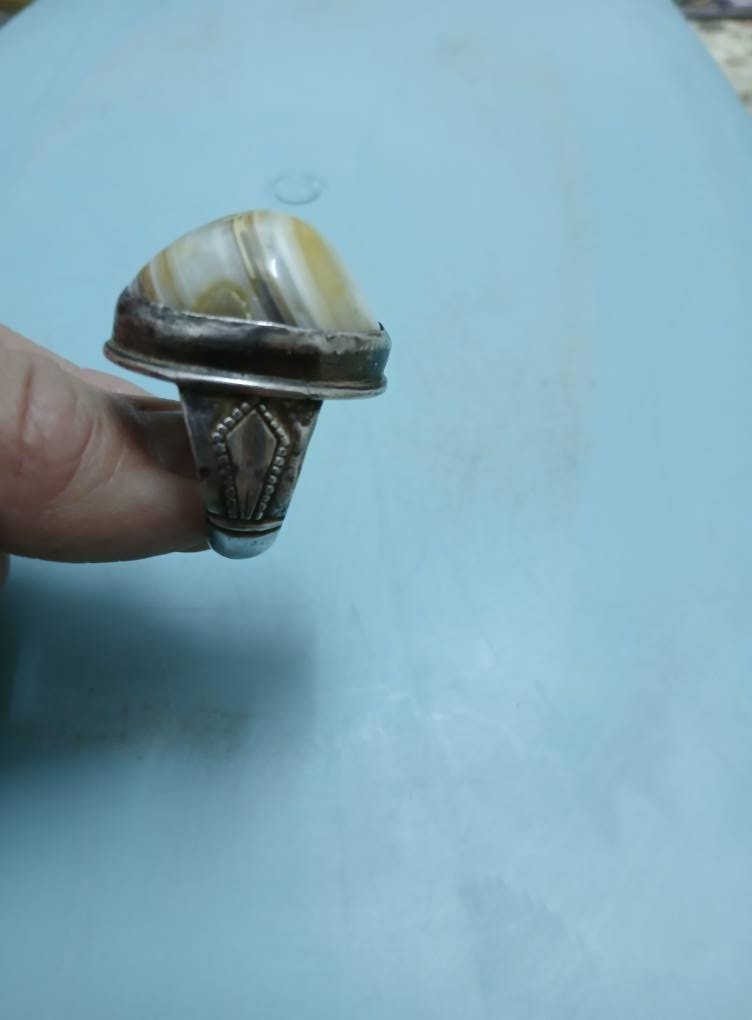 خاتم قديم للبيع  السعر ١٥٠  تحياتي لكم


**إذا كنت صاحب هذا الإعلان وتريد حذفه لأي سبب، رجاءا أرسل رسالة إلى الدعم الفني**