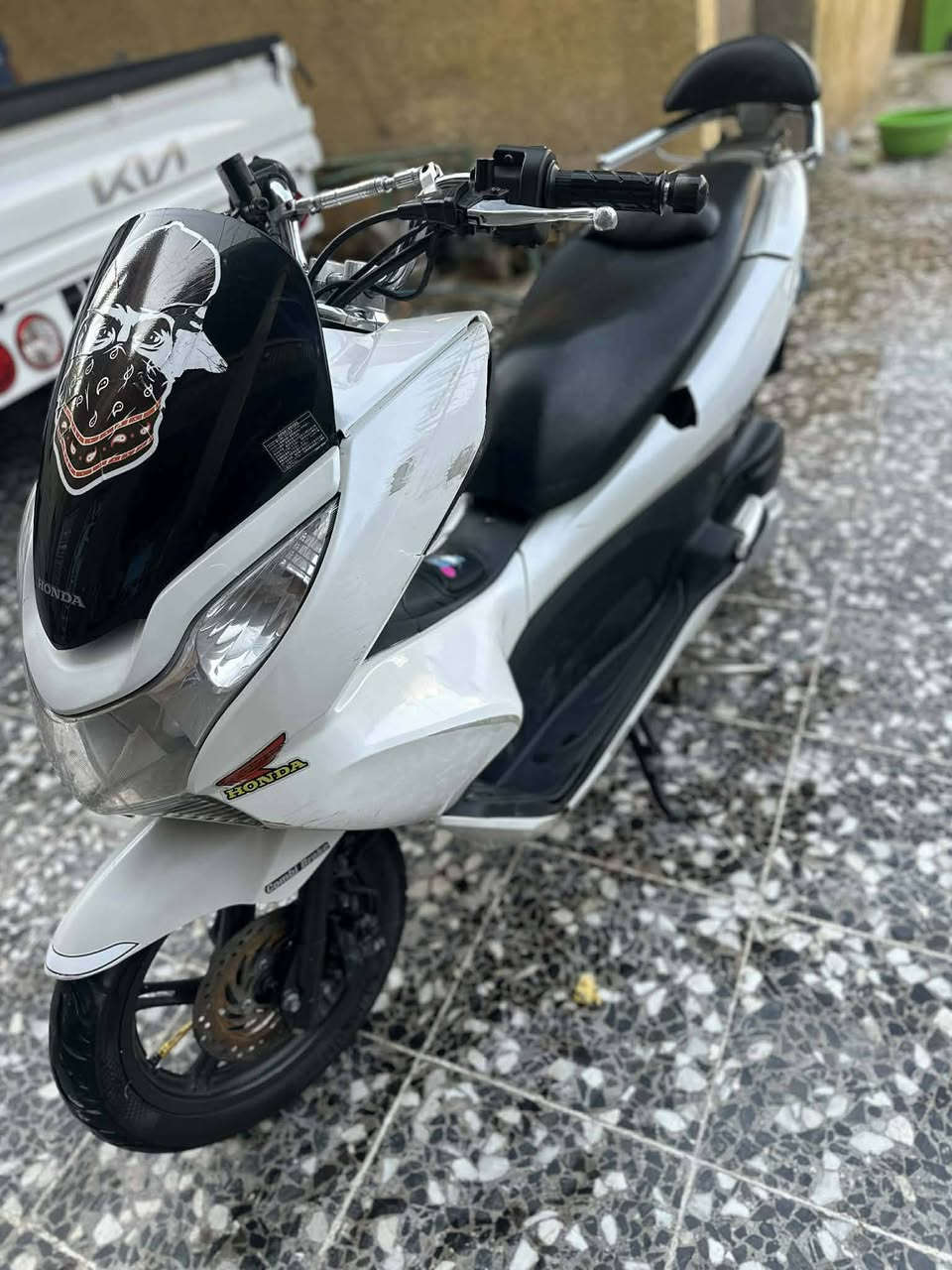 دراجه بي سي إكس جيل لأول درجه كفاله عامه فقط هاذه ضربه ب كفرات موضحه داخل صور دراجه انضف من ب صوره السعر 12 وبيه مجال بسيط المكان بغداد المعامل العماري متواجد فقط وتساب وتصال على رقم الهاتف
***********
