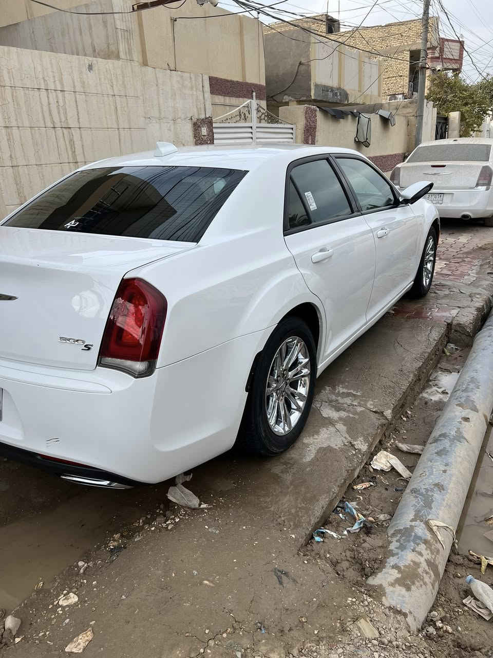 سلام عليكم 
مديل 2019 
الفه S بدون فتحه 
حادثها جاملغ ودعاميه صفحة الصدر 
بدون ايرباك 
حله شارع 60 
الاتصال
***********
