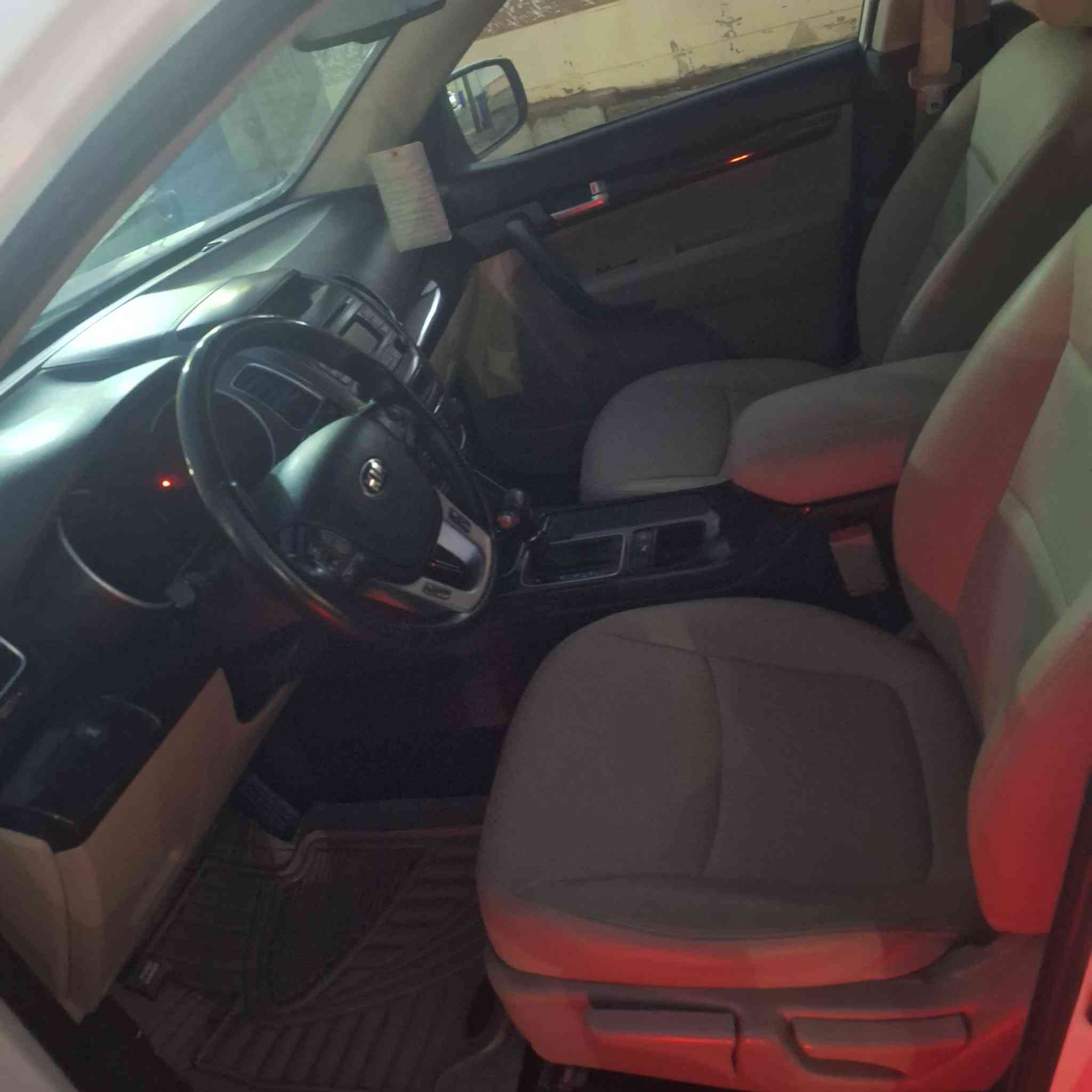 سورينتو ٢٠١٣ رقم كركوك ٦ سلندر
مشروع وطني سنوية جديدة قسيمة بانزين
بدون صبغ مكان كركوك 
السعر ١٧٥
***********
