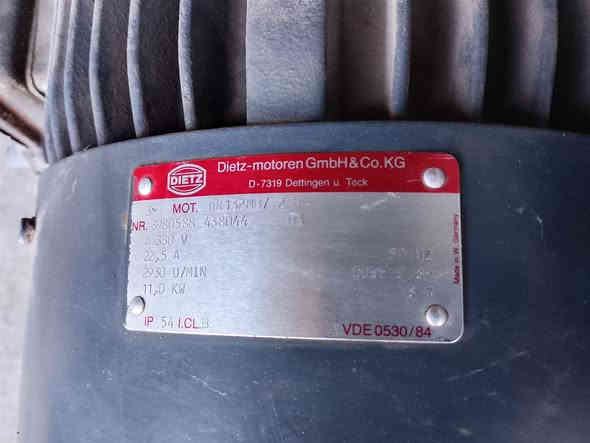 كمبريسر 15 بار الماني ***********
