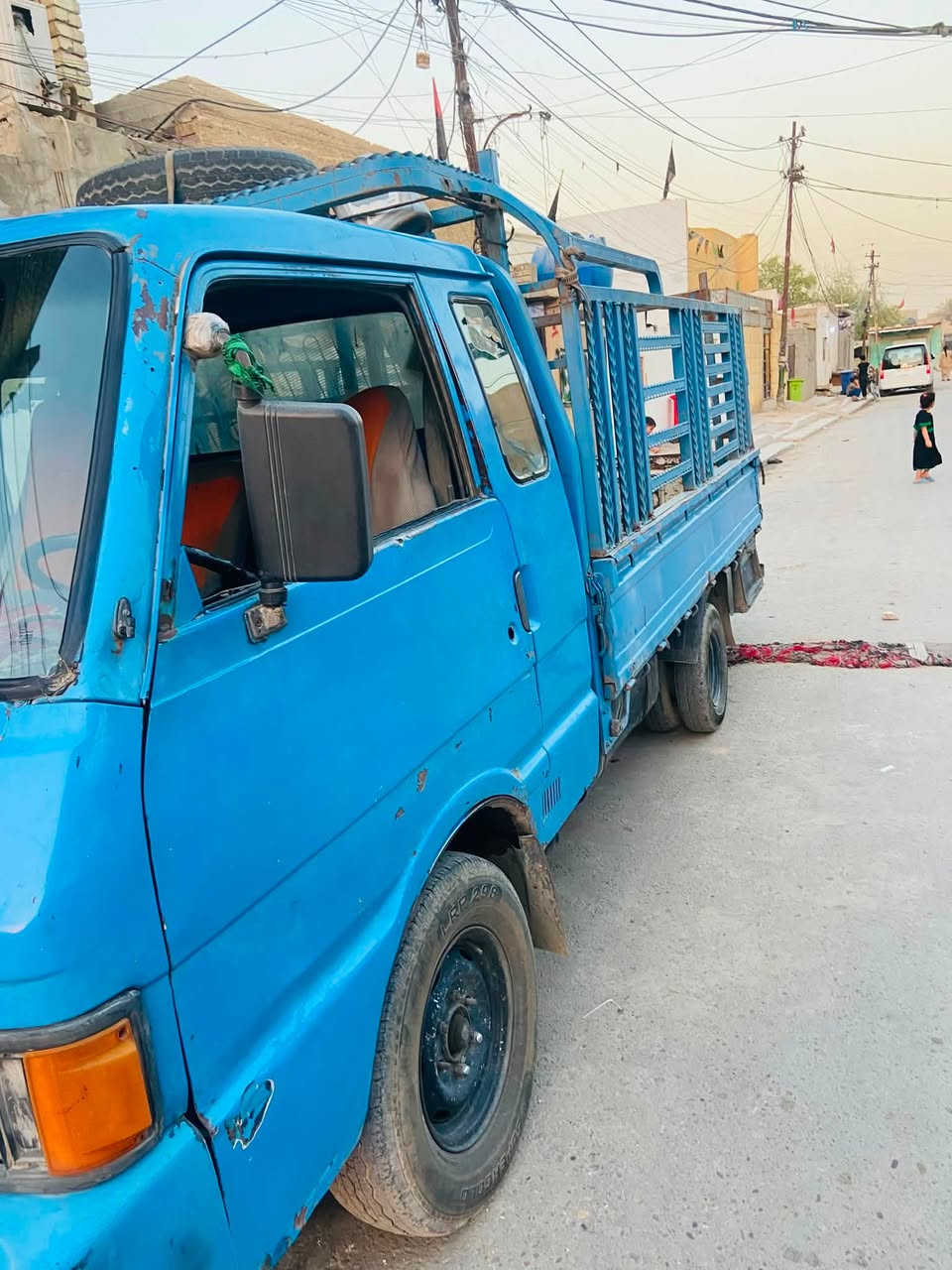 بنكو موديل 94 رقم اجنبي سيارة مصفرة شاصي ومحرك و كير مكفول محرك2700القمارة فحص رقم اجنبي تحويل مباشر سنوية 2030 المكان بغداد الفضيلية رقم *********** السعر 55 ورقة او بيهة مجال

