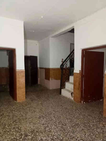 ياالله 

يوجد لدينا للايجار حي ميسان قطاع 23 شارع الجامع مساحه 100متر مربع ركن يحتوي على غرفه وصاله واستقبال ومطبخ وصحيات سعر الايجار 300الف واصل ماء وكهرباء 

للاستفسار والمعلومات الاتصال بنا ع الارقام التاليه 

***********

***********

***********

او مراجعه مكتب ألروان للوساطه العقاريه والمقاولات العامه 

عنوان المكتب حي ميسان ع الشريط قرب صيدليه الشراع 

عندك بيت عرصه للبيع راسلنه وات ساب وتدلل
