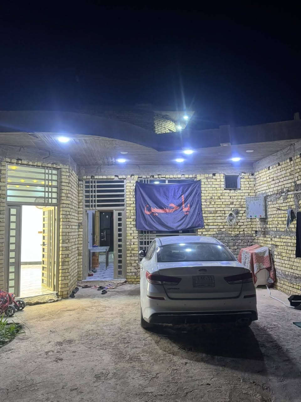 البيع يبعد عن شارع نفط 75 متر فرع فران زيتون الاستفسار اتصال
***********   او ***********
