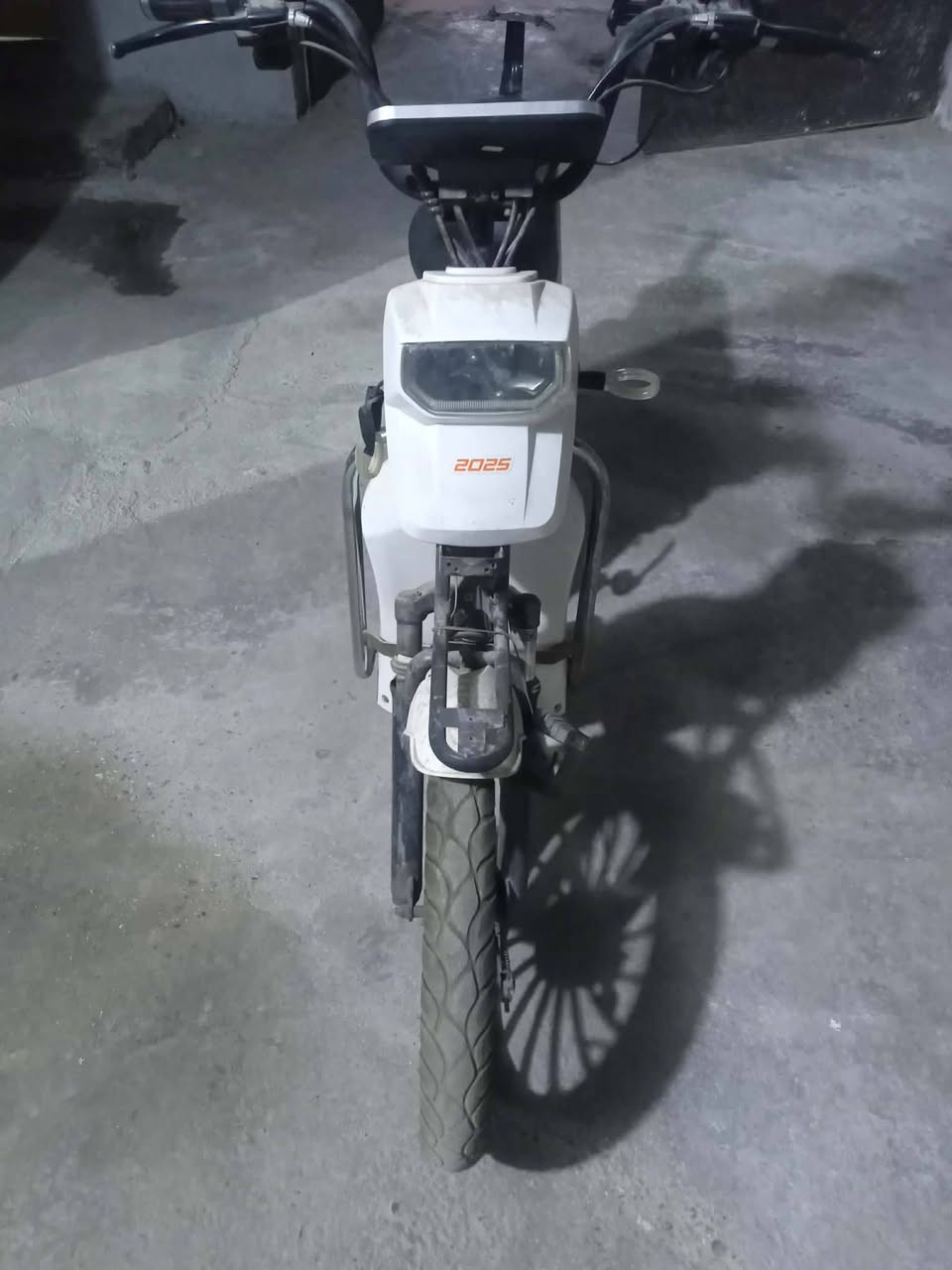 السلام عليكم دراجه، شحن حجم 20 البيع الدراجه كلشي ما بيه عوزه بس بطاريات
المكان بغداد البياع تقاطع درويش قاعه بغداد هذا رقمي‏‪***********‬‏
