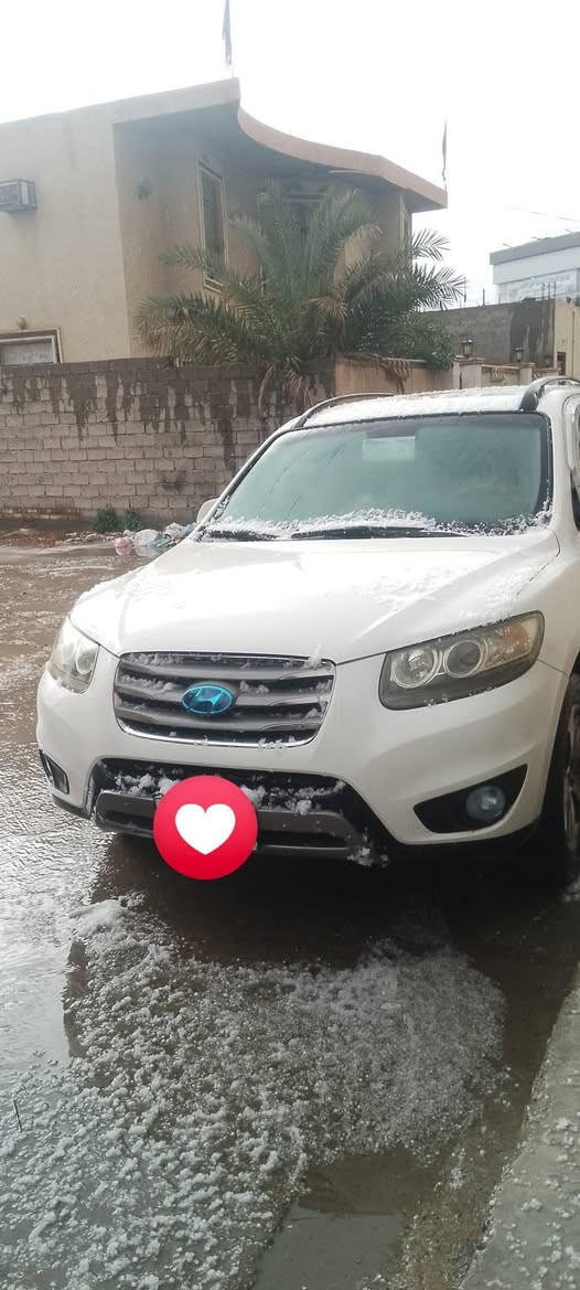 سلام عليكم
سنتافي للبيع سياره جديد ومكفوله موديل 2012لوحت إنكليزي ماشيه 170حقيقي سياره جديد ومكفوله وجهزه من كلشي واي نقص مابيها سياره مل جناي محرك 6سلندر العنوان صلاح الدين قضاء بلد فولل سياره الرقم 
***********+خاص موجود
