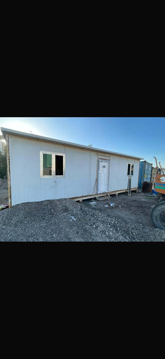 كرفان 9 في 3
غرفتين ومطبخ وحمام
مغلف الداخل كله جديد 
السعر 2200
مكاني بغداد 
***********
