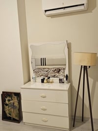 تخت نفرين • جديد • قابل تفاوض